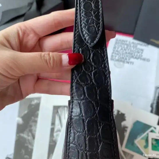 YSL BAG HOBO 5 LE 7 À 0404